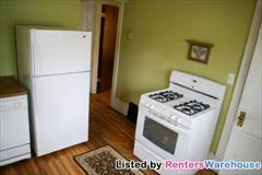 992 Hatch Ave - Photo 3 of 8