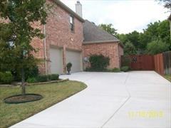 2432 Lakewood Dr - Photo 3 of 13