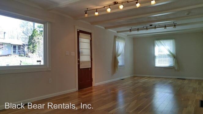 25 Westchester Dr - Photo 3 of 13