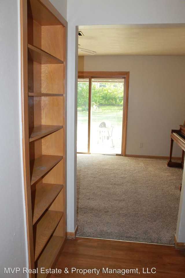 9413 Rhythm Rd - Photo 2 of 22
