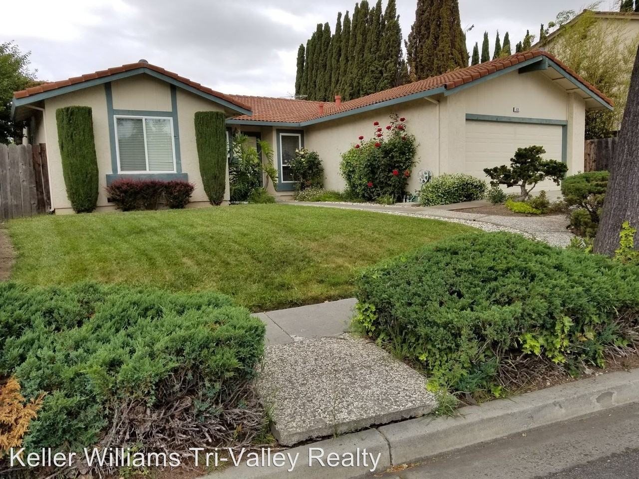 635 Concho Dr - Photo 2 of 14