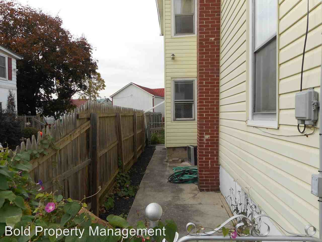 101 Main St - Photo 2 of 18