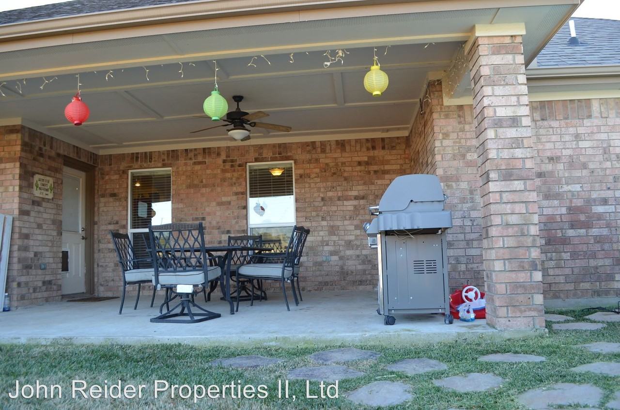 1507 Hazelnut Dr - Photo 3 of 38