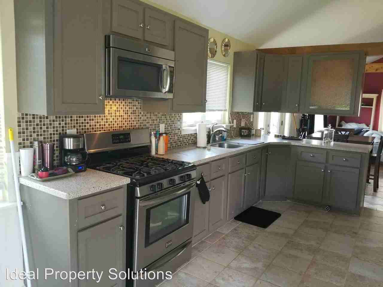 807 Atlantic Ave - Photo 2 of 31