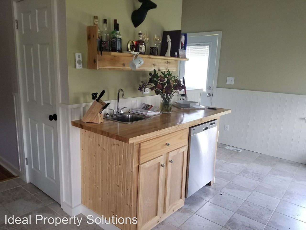 807 Atlantic Ave - Photo 3 of 31