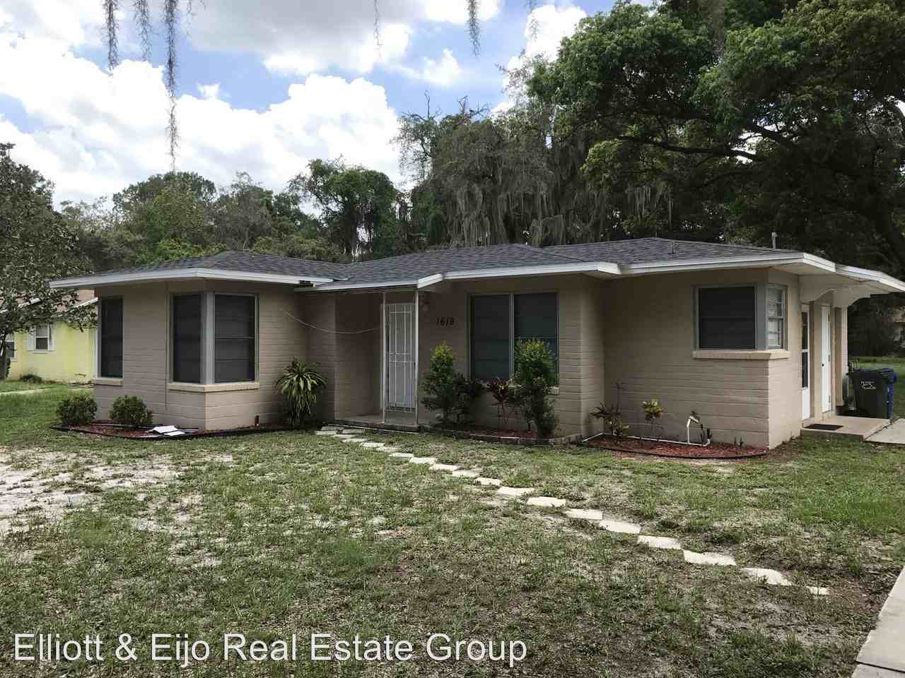 1619 Shore Acres Dr - Photo 2 of 12