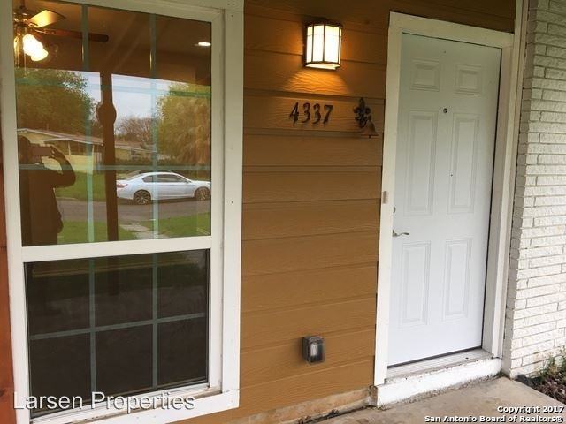 4337 Seabrook Dr - Photo 3 of 20