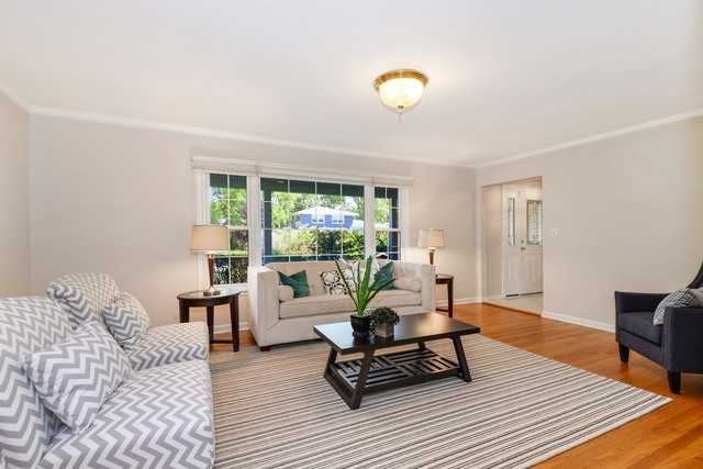 1700 Clavinia Ave - Photo 2 of 22