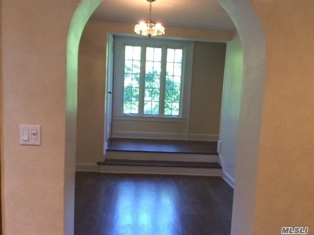 15 Surrey Rd - Photo 2 of 12