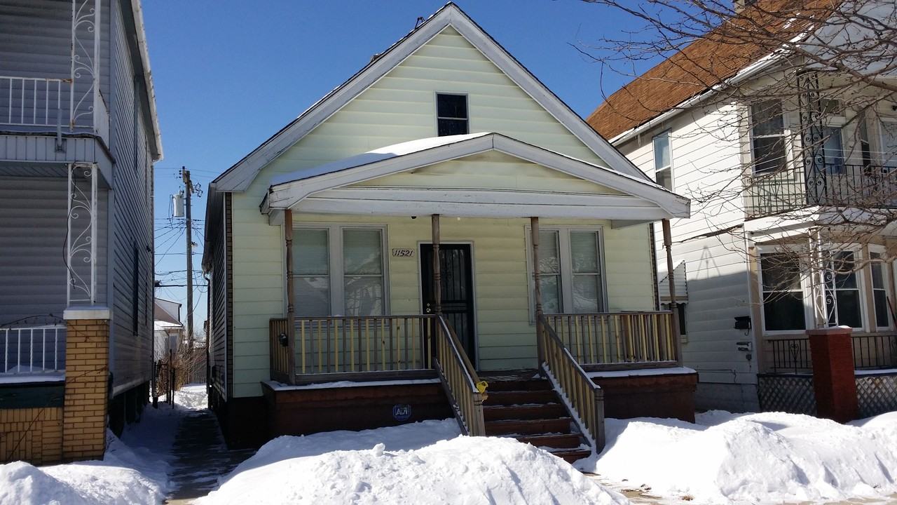 11521 St Aubin St - Photo 3 of 5