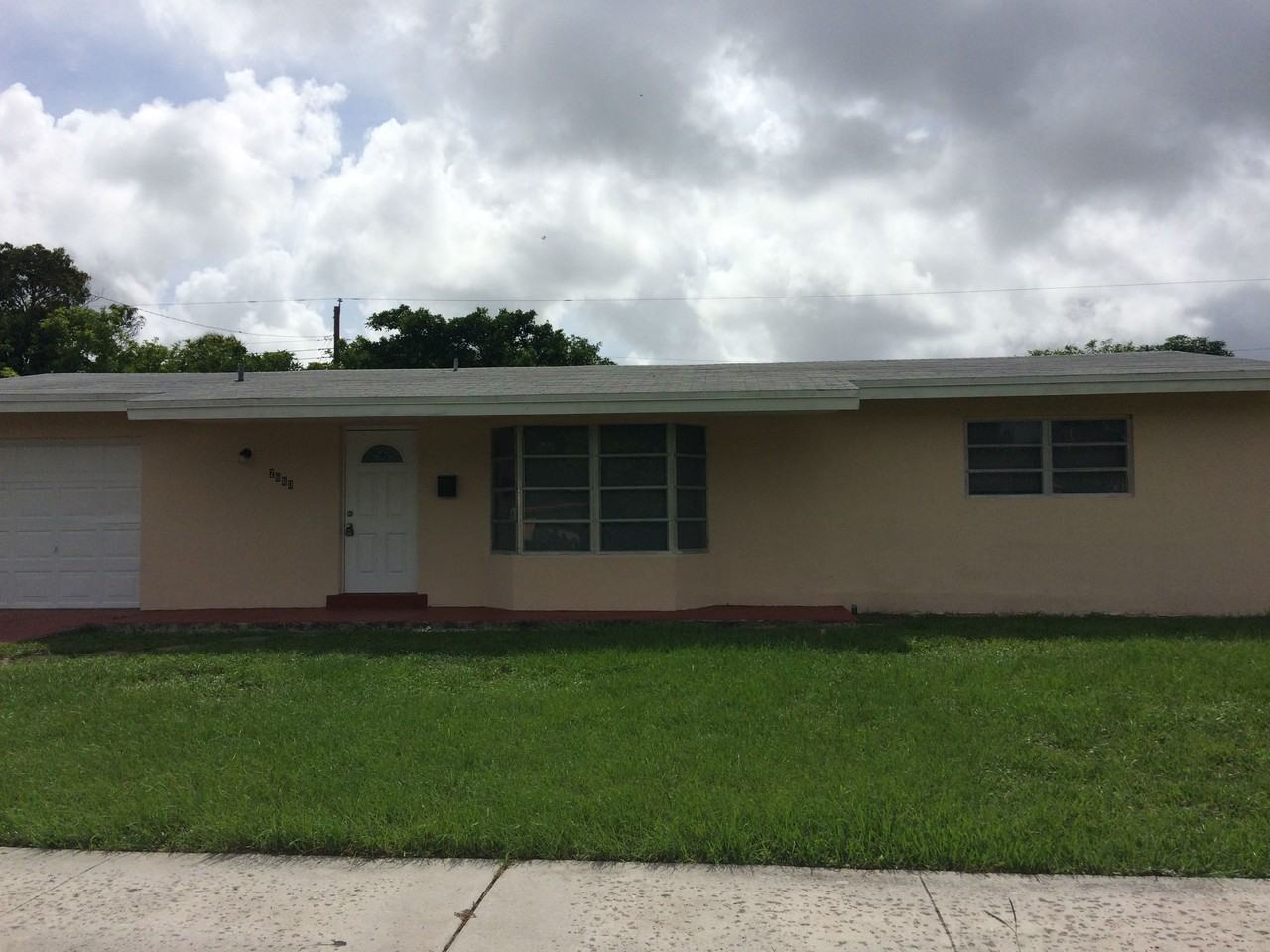 2660 NW 43 Terrace - Photo 3 of 7