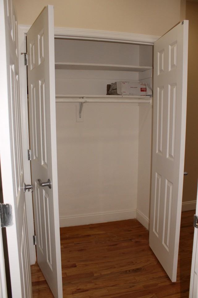 1727 Broadway - Photo 2 of 10