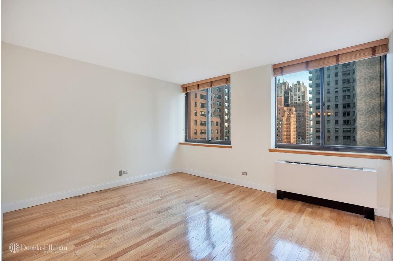 250 E 40th St #12F