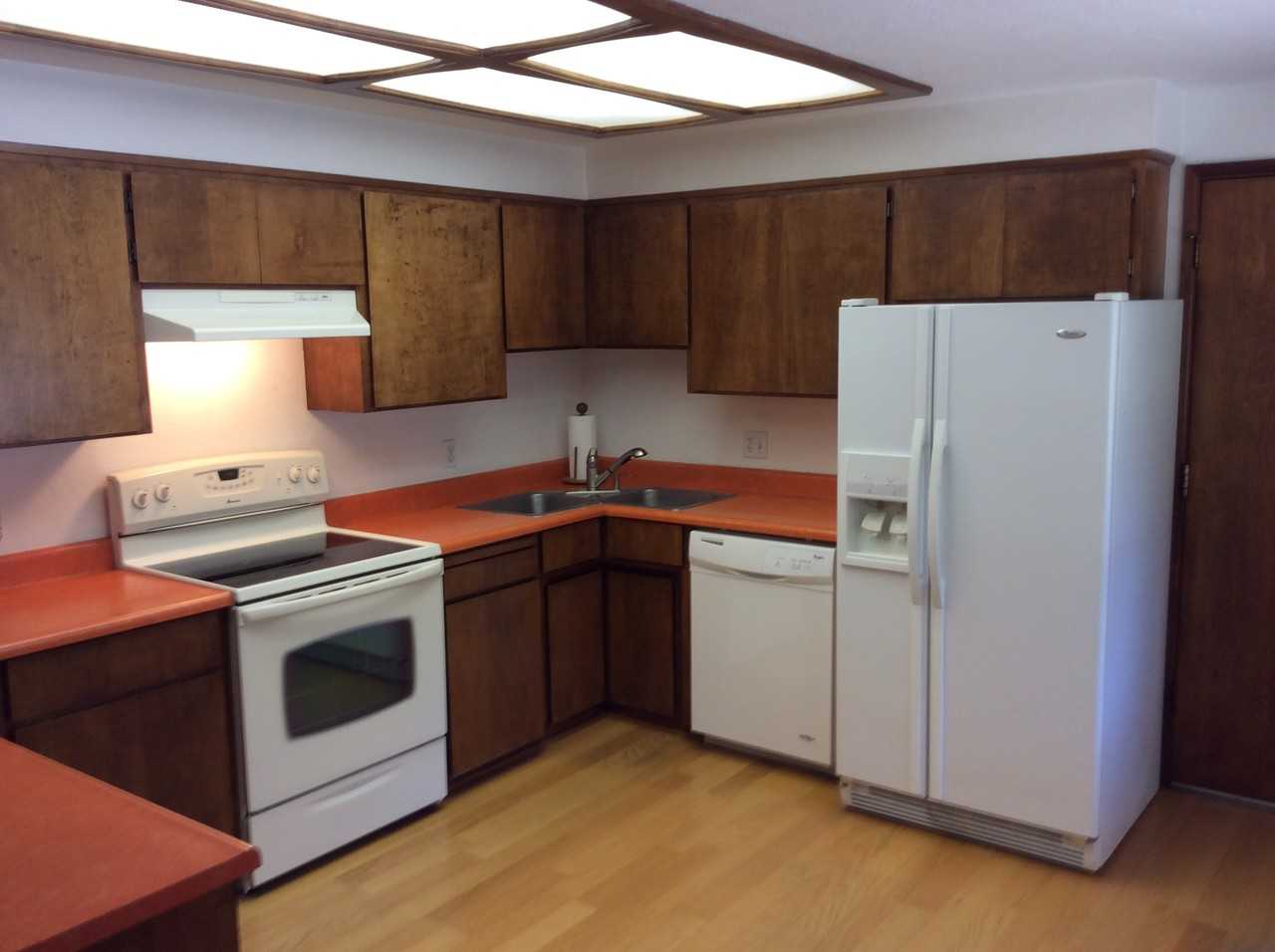 256 Detrick Dr - Photo 3 of 12