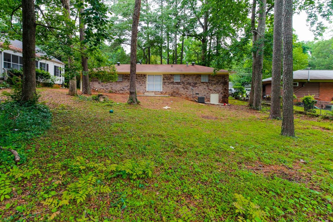 2164 Camp Ground Rd SW - Photo 3 of 21