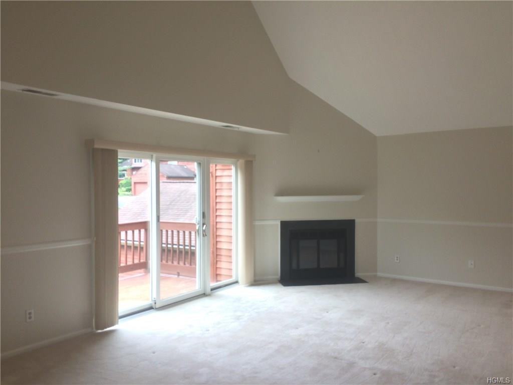 302 Driftway Ln - Photo 3 of 17