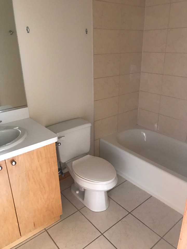 1446 N Leavitt St - Photo 2 of 5