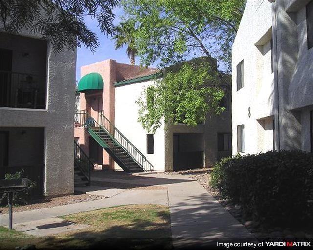 The Place at Broadway East - Photo 3 of 6