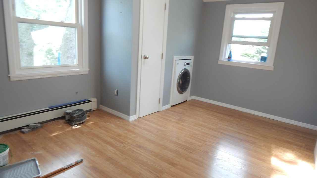 76 Chapin Ave - Photo 2 of 11