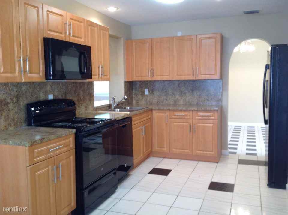 3651 NW 27th Ct - Photo 3 of 8