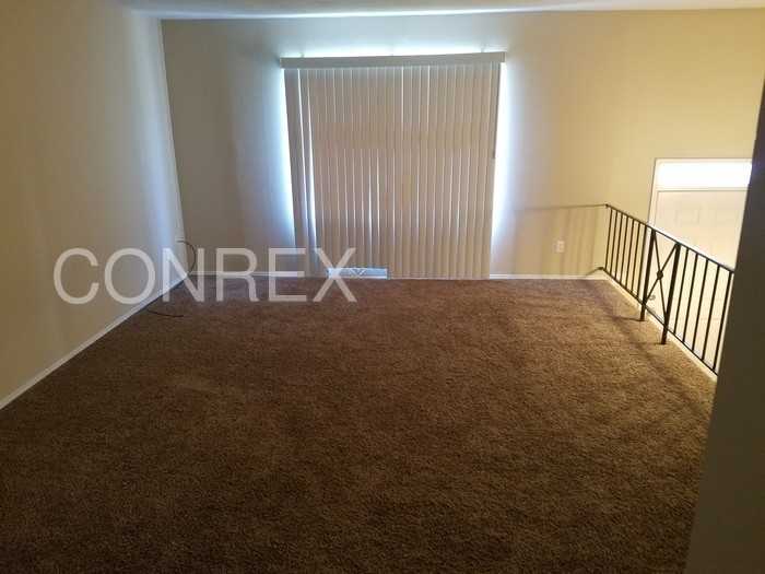 7040 Bluecrest Dr - Photo 3 of 4