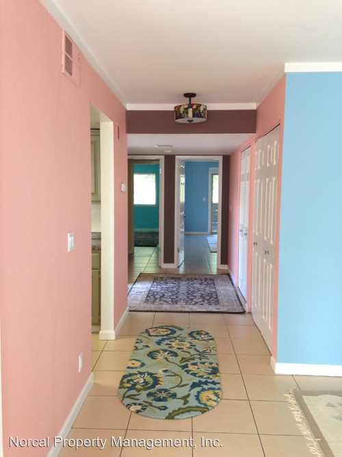 5428 Makati Cir - Photo 3 of 33