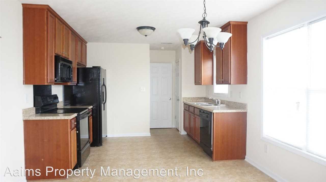 303 Gable Drive - Photo 3 of 31