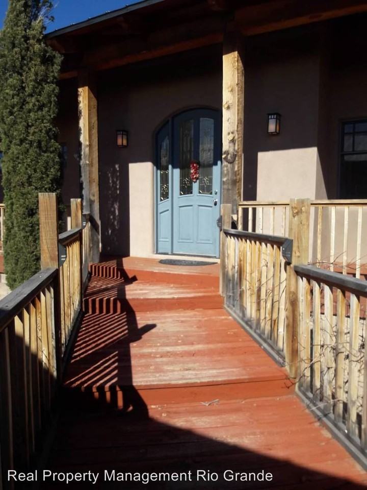 28 Sereno Ct - Photo 3 of 10