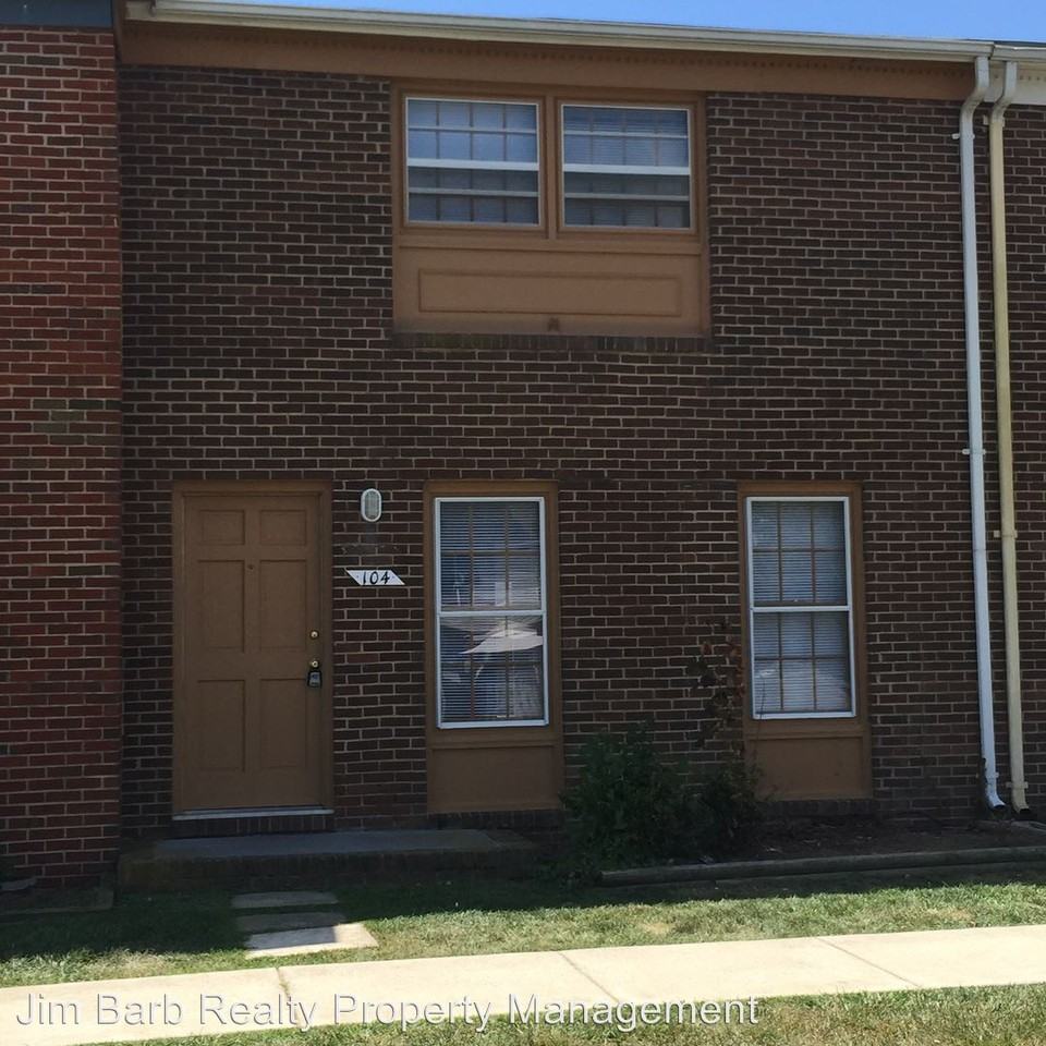 104 Hackberry Dr - Photo 2 of 6