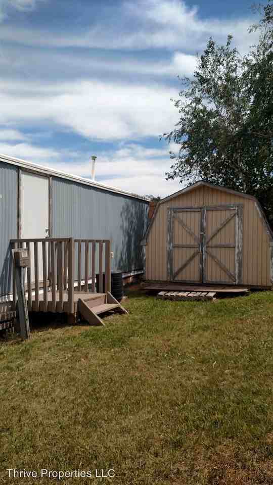 5711 Pine St - Photo 3 of 12