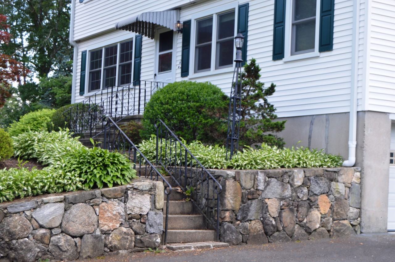 28 Krakow St - Photo 2 of 10