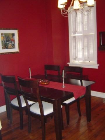 1322 Penn St - Photo 3 of 10