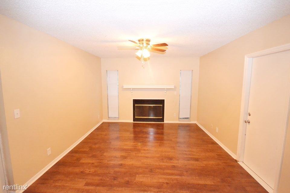 3907 W Lake Dr - Photo 2 of 6