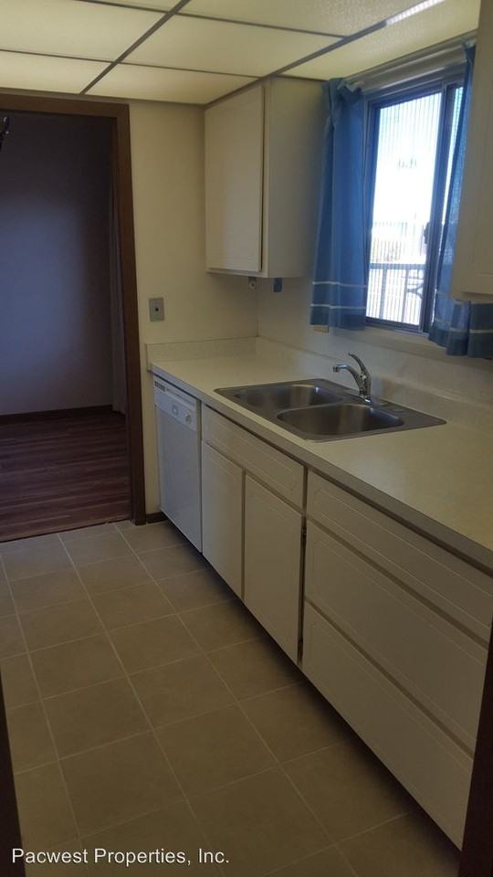 13608 N 98th Ave G - Photo 2 of 33