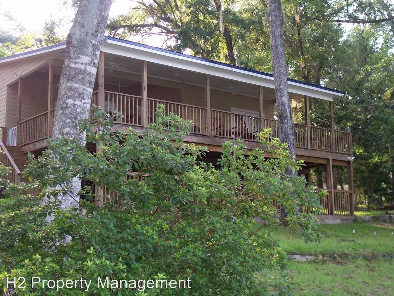 3095 Lakeview Point Rd - Photo 2 of 15