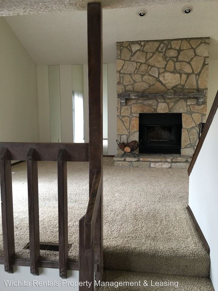 8314 E Mt Vernon St - Photo 2 of 8