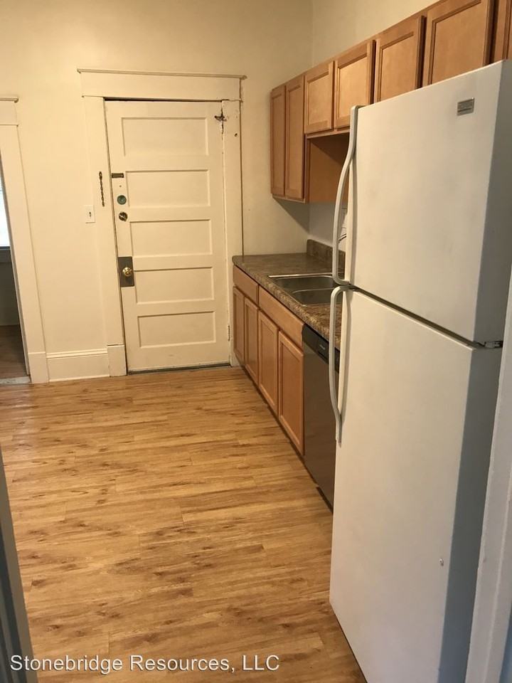 708 Wharton St - Photo 2 of 5