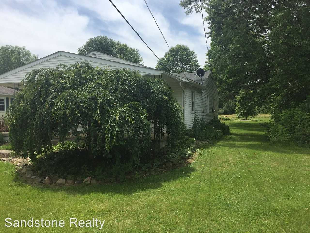 3813 State Rd - Photo 3 of 30