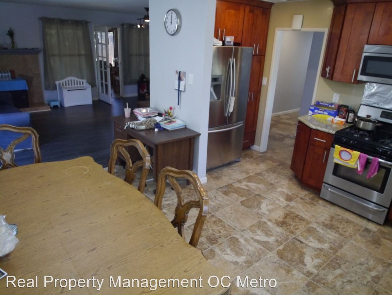 2715 W Glenwood Pl - Photo 3 of 15