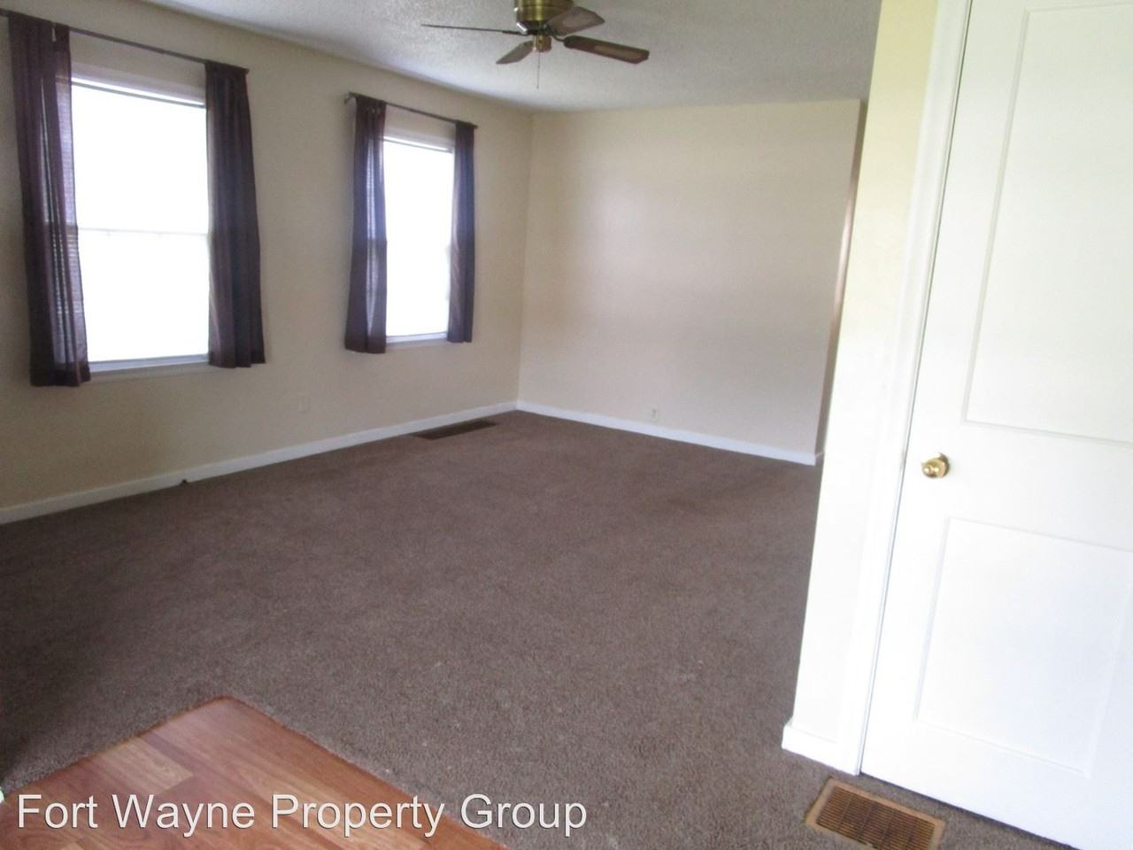 2417 Brooklyn Ave - Photo 2 of 6