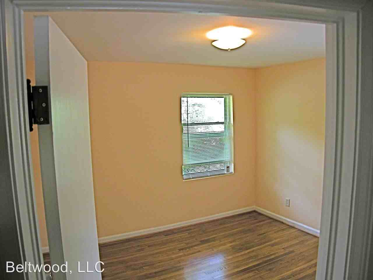 1342 Benteen Way SE - Photo 3 of 4