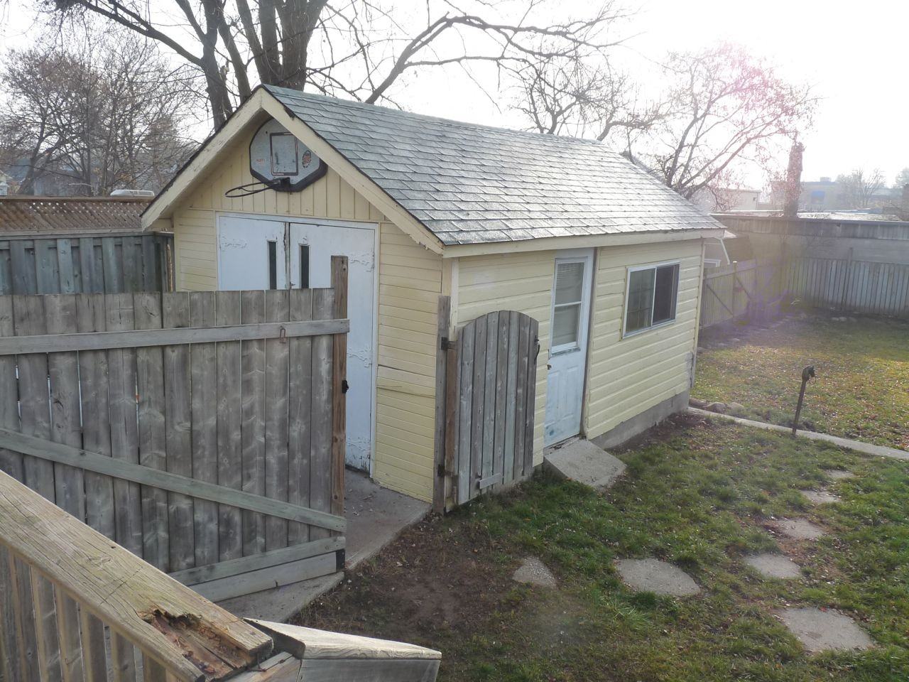 1185 Florence St - Photo 3 of 8