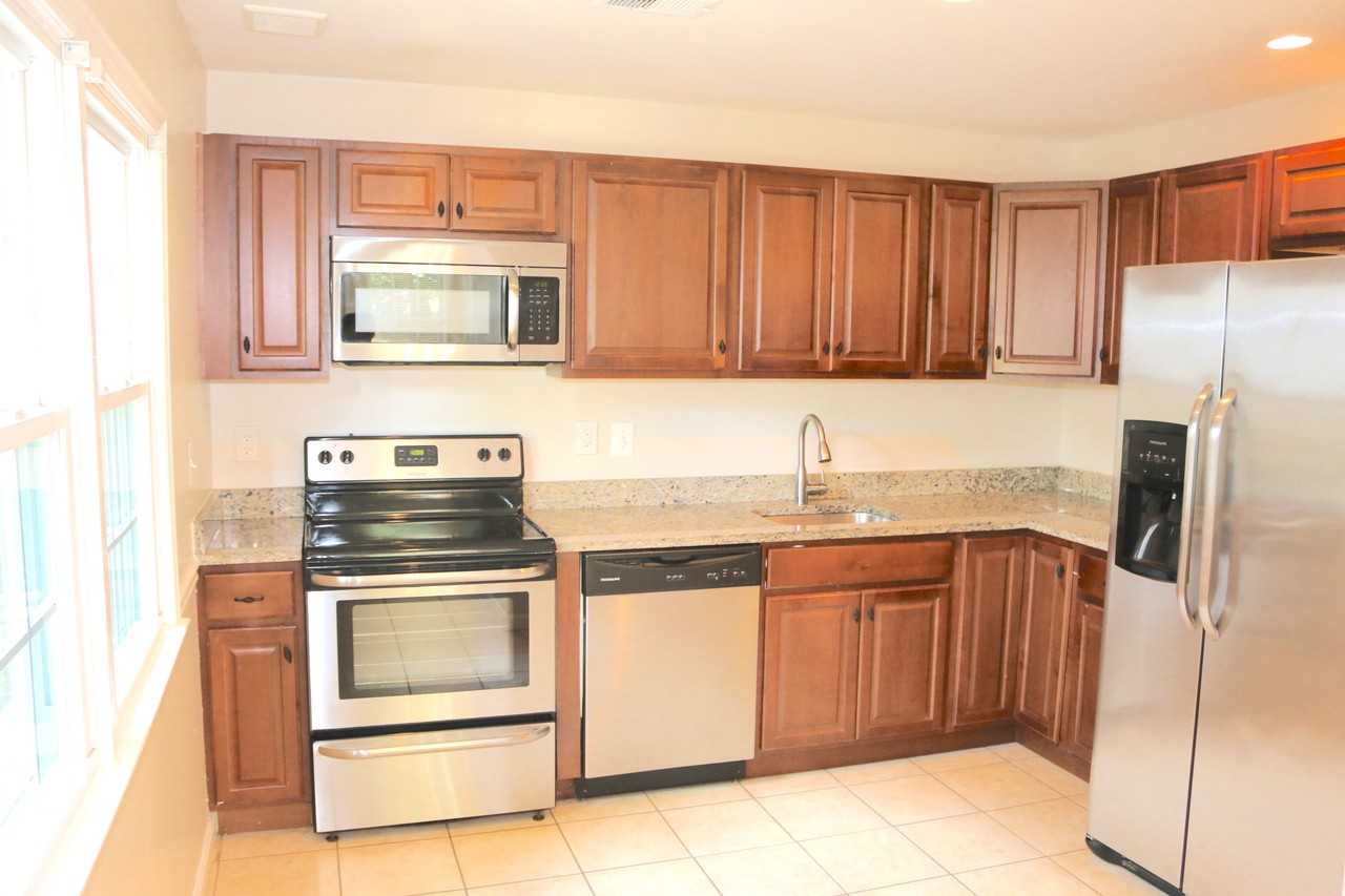 5317 Macwood Dr - Photo 2 of 26