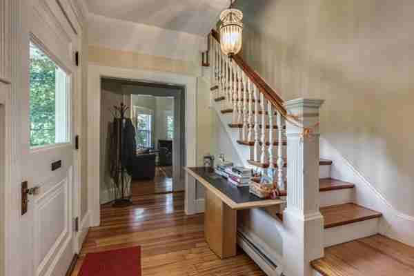 31 Lincoln St #1 - Photo 3 of 29