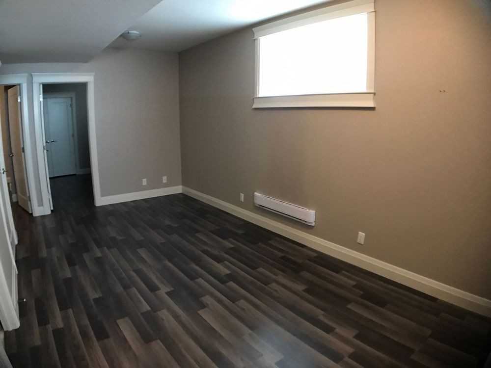 152 Juniper St - Photo 3 of 8