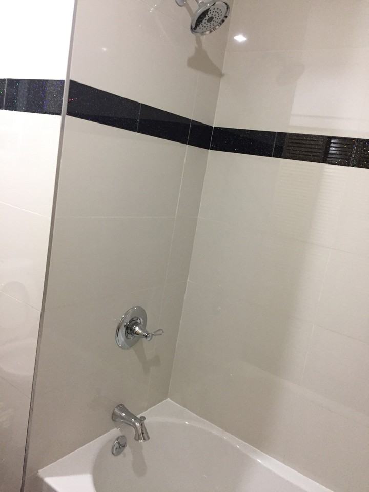 2072 Yates Avenue - Photo 2 of 7