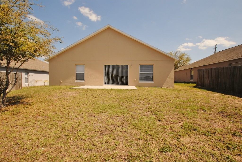 2425 Merry Rd - Photo 2 of 10