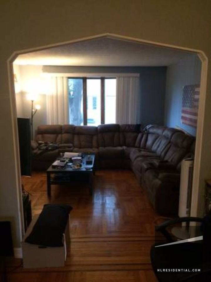 2377 Stuart St 1 - Photo 2 of 7