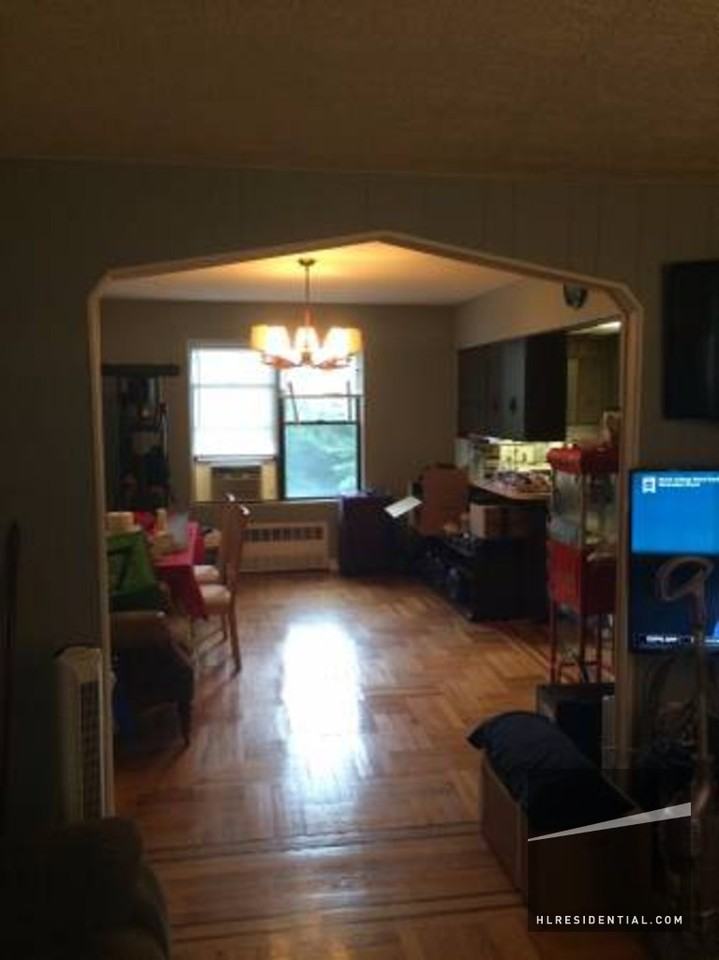 2377 Stuart St 1 - Photo 3 of 7