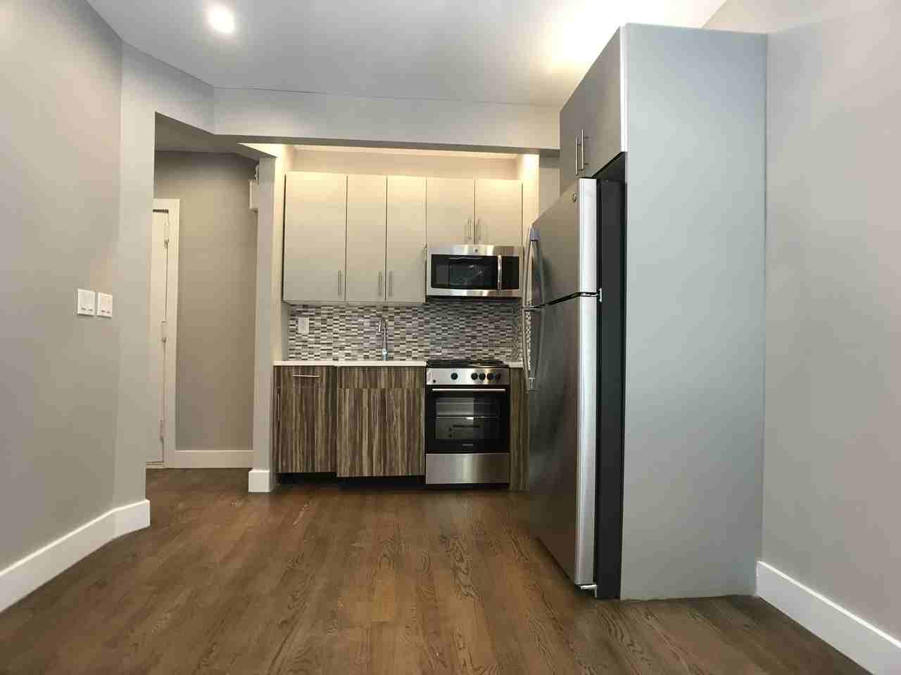 85 Fairview Avenue #1B